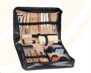 KIT  D 'OUTILS  D'HORLOGERIE /POUR LA REPARATION